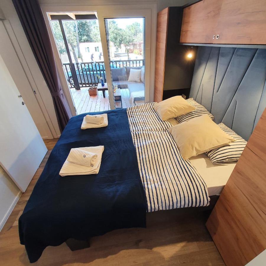 Biograd Mobile Home Oasis بيوغْغاد نا موغو المظهر الخارجي الصورة