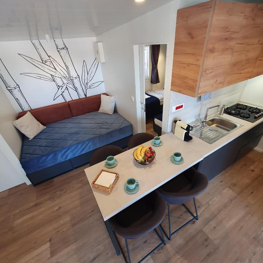 Biograd Mobile Home Oasis بيوغْغاد نا موغو المظهر الخارجي الصورة