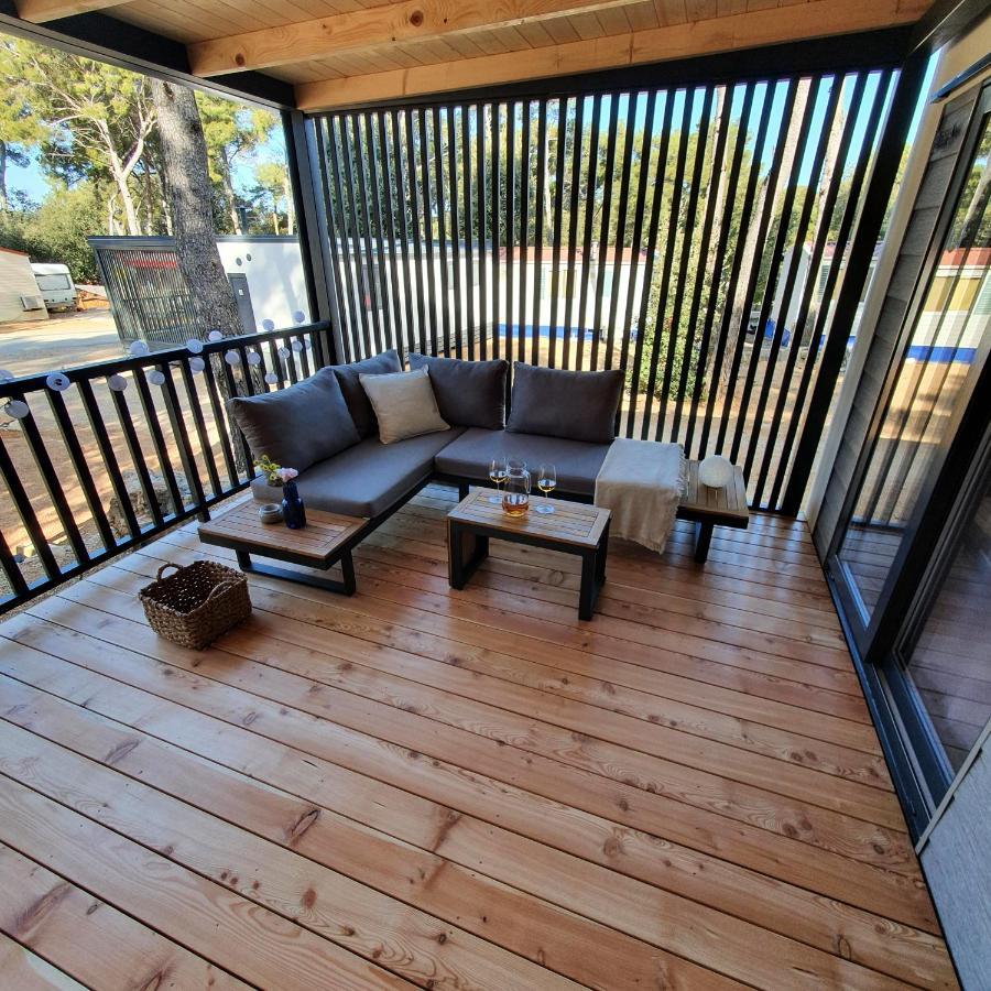 Biograd Mobile Home Oasis بيوغْغاد نا موغو المظهر الخارجي الصورة