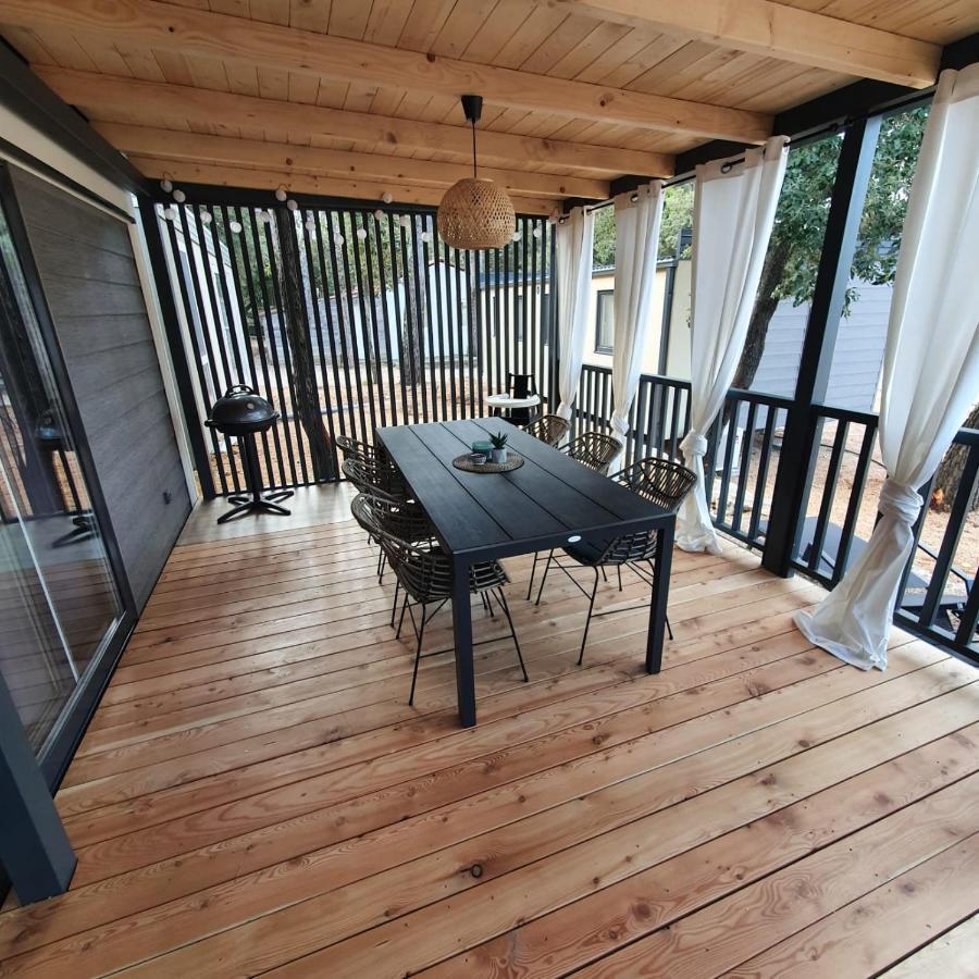 Biograd Mobile Home Oasis بيوغْغاد نا موغو المظهر الخارجي الصورة