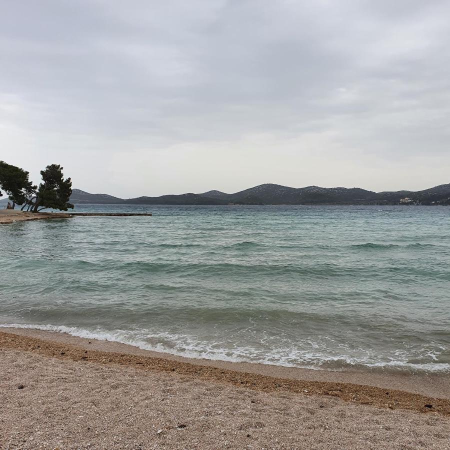 Biograd Mobile Home Oasis بيوغْغاد نا موغو المظهر الخارجي الصورة
